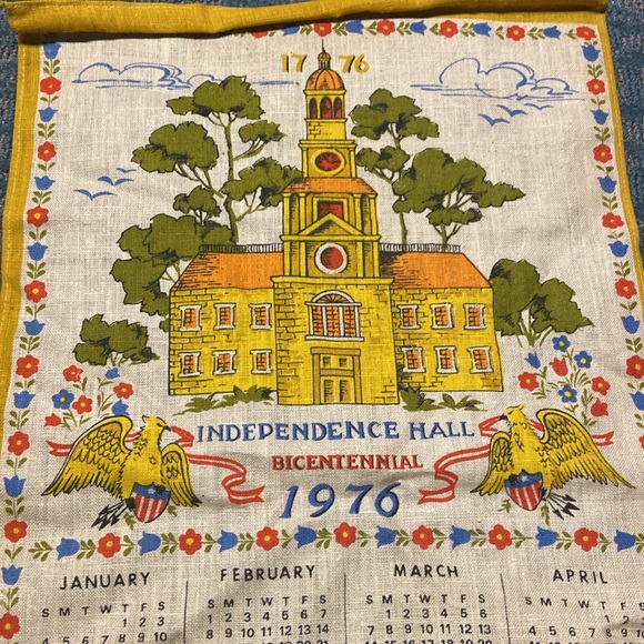 Calendar Bicentennial Independence Hall 1976 Tea Towel Linen 15" x 26.5" - Picture 2 of 4